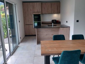 cuisine-canape-villa-5-personnes-sevrier