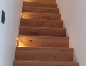 escaliercheminee-canape-villa-5-personnes-sevrier
