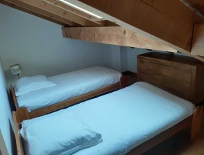 appartement-aurore-lac-sevrir-8pers-chambre-04
