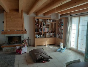 appartement-aurore-lac-sevrir-8pers-chambre-salon-01