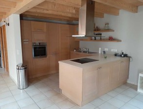 appartement-aurore-lac-sevrir-8pers-cuisine